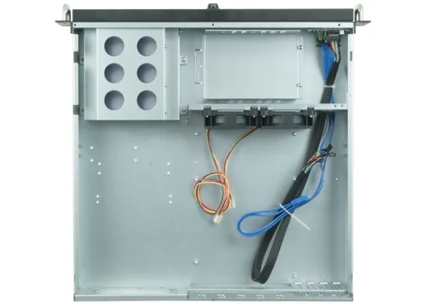 Chieftec UNC-210M-B - Rack-monterbar 2U - micro ATX - ingen strømforsyning - USB