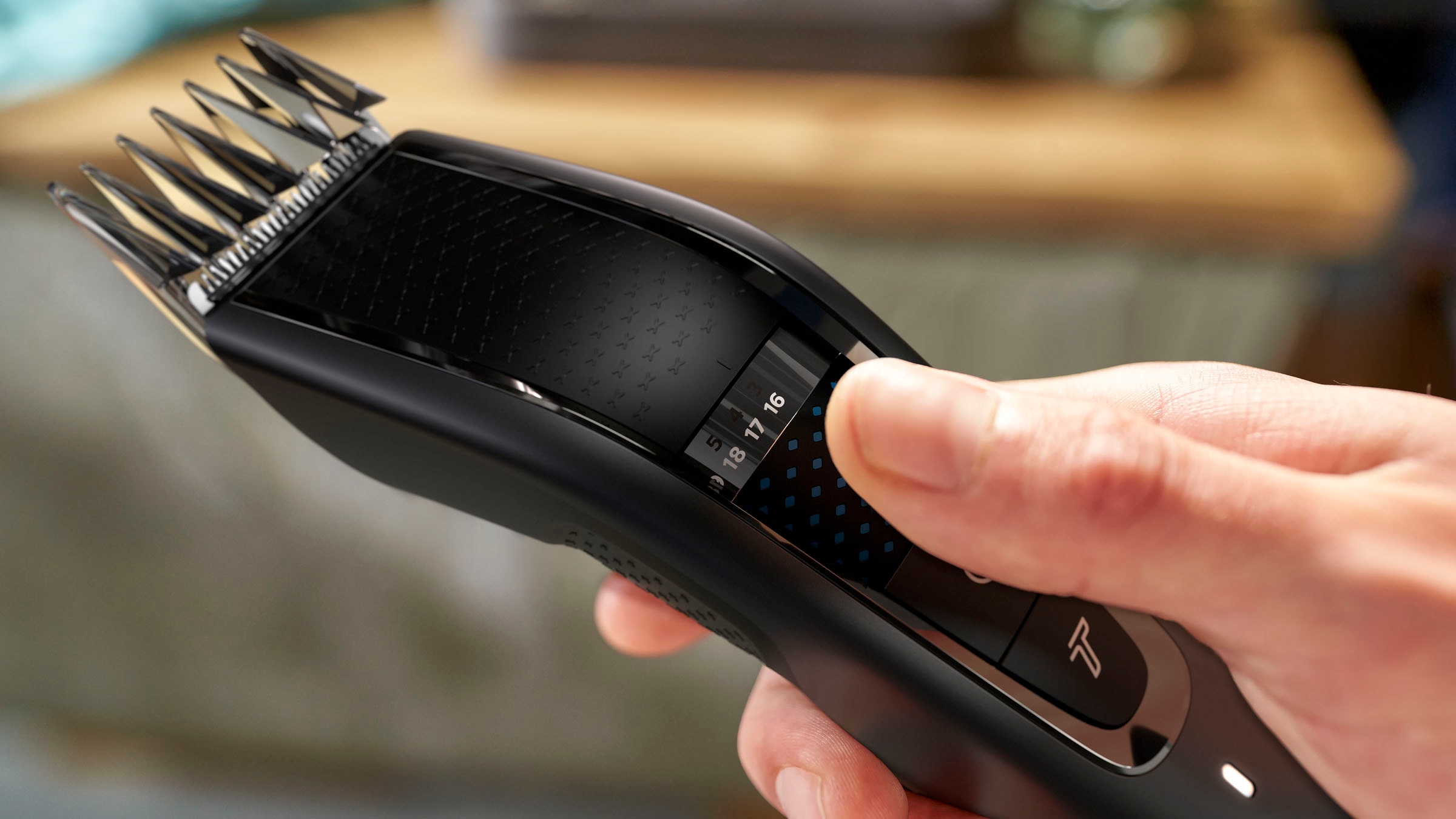 Philips Haarschneider »Series 7000 HC7650/15« 3 Aufsätze inklusive Friseur-Set, Trim-n-Flow Pro