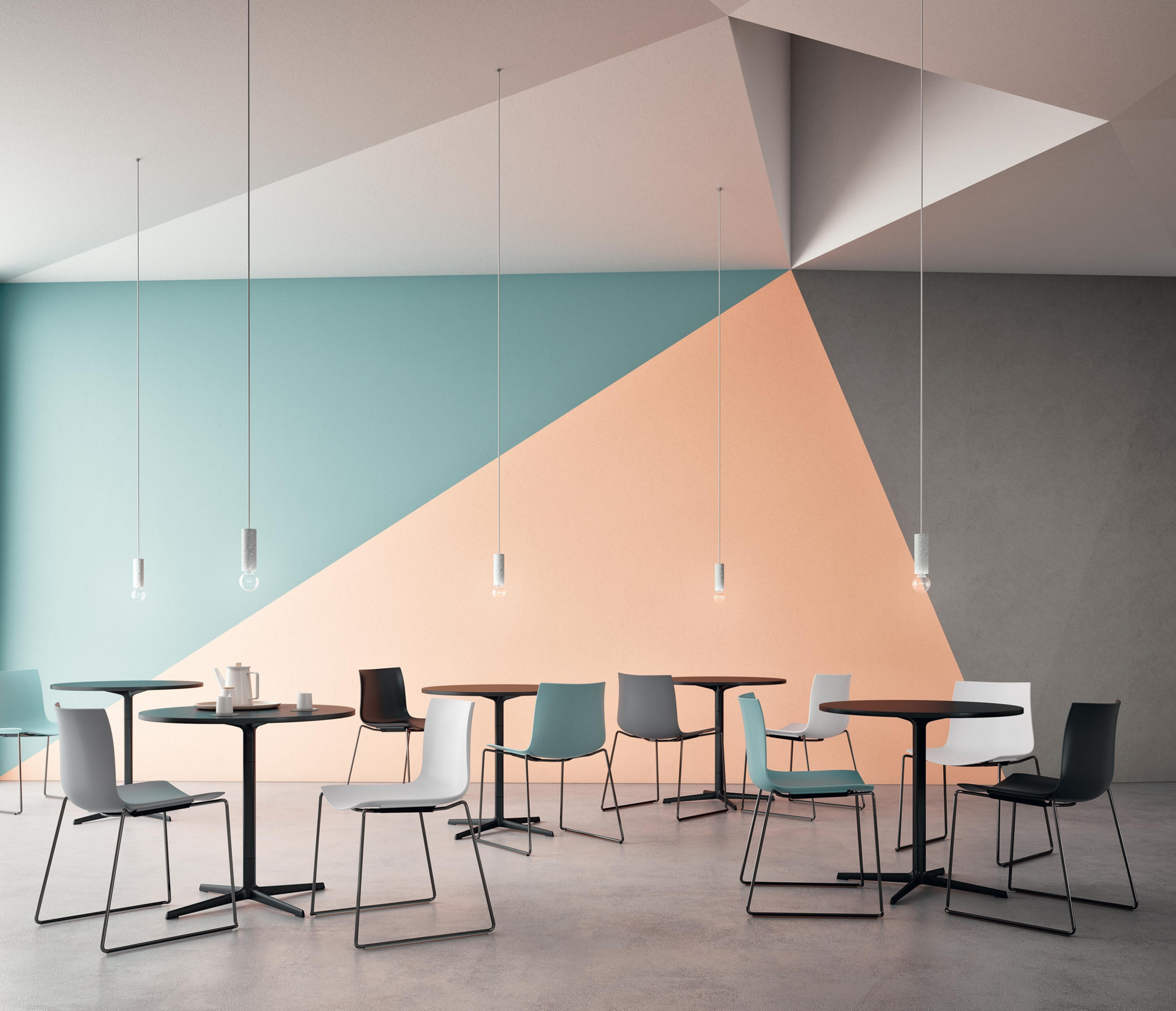 Stoel Catifa 46 mat wit