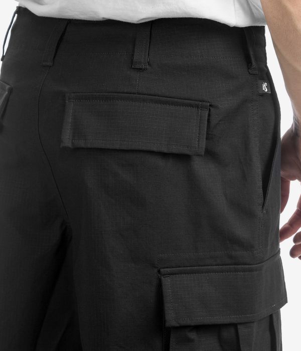 Nike SB Kearny Cargo Shorts (black)