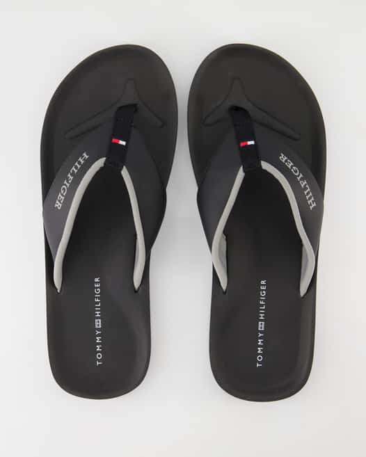 Tommy Hilfiger Beach Sandal Zehentrenner in Schwarz