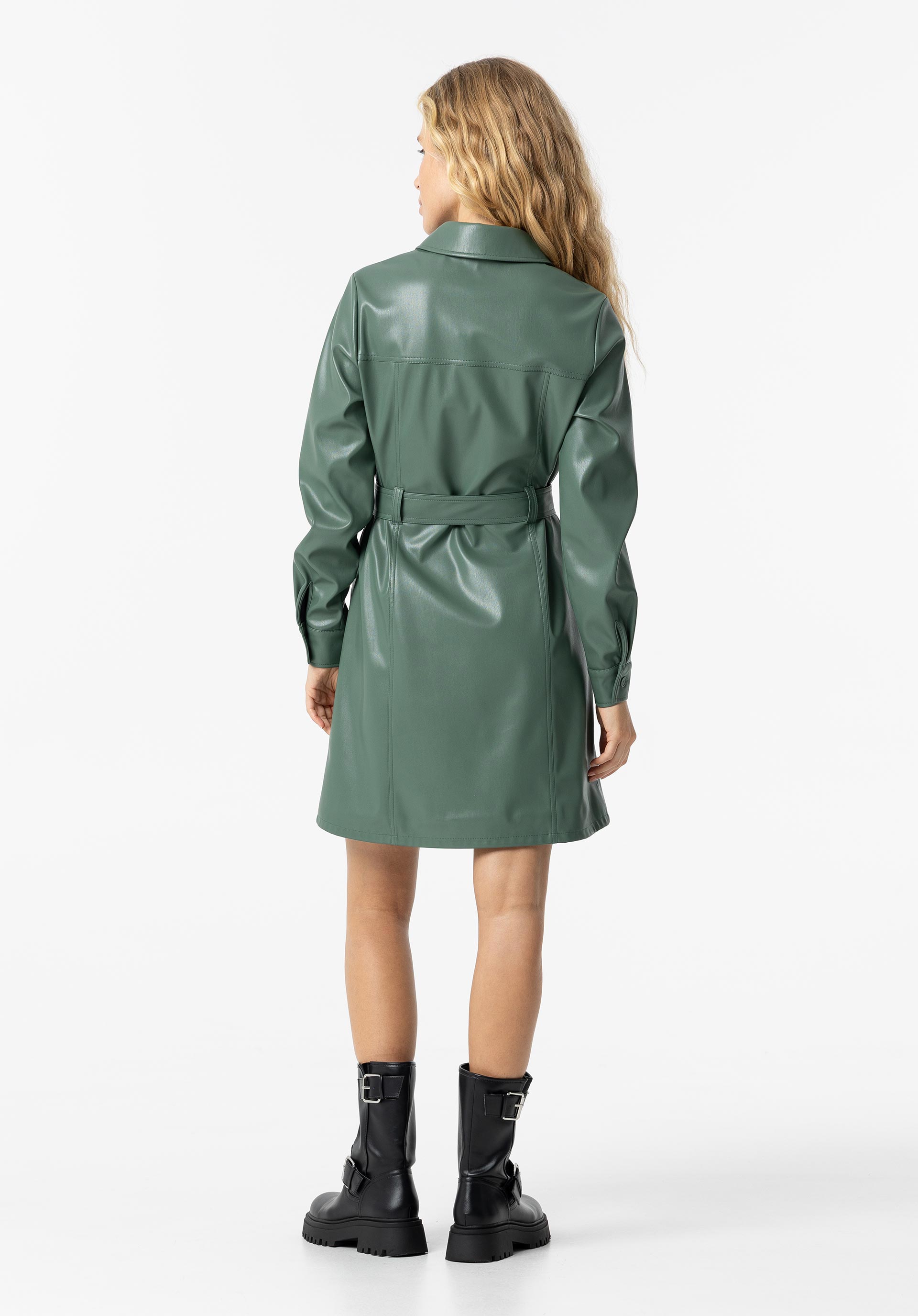 Vestido Efeito Pele com Cinto
