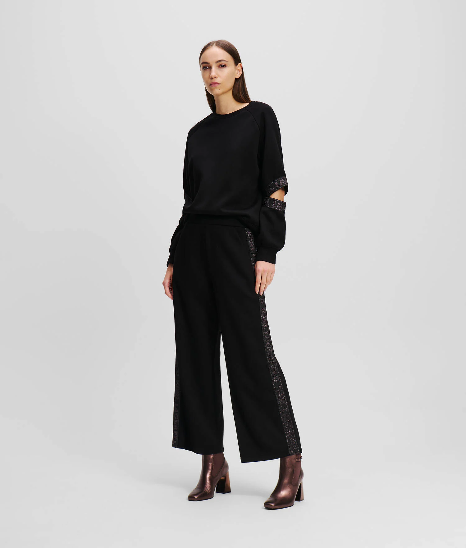 JUPE-CULOTTE AVEC GALON À LOGO BRILLANT KARL