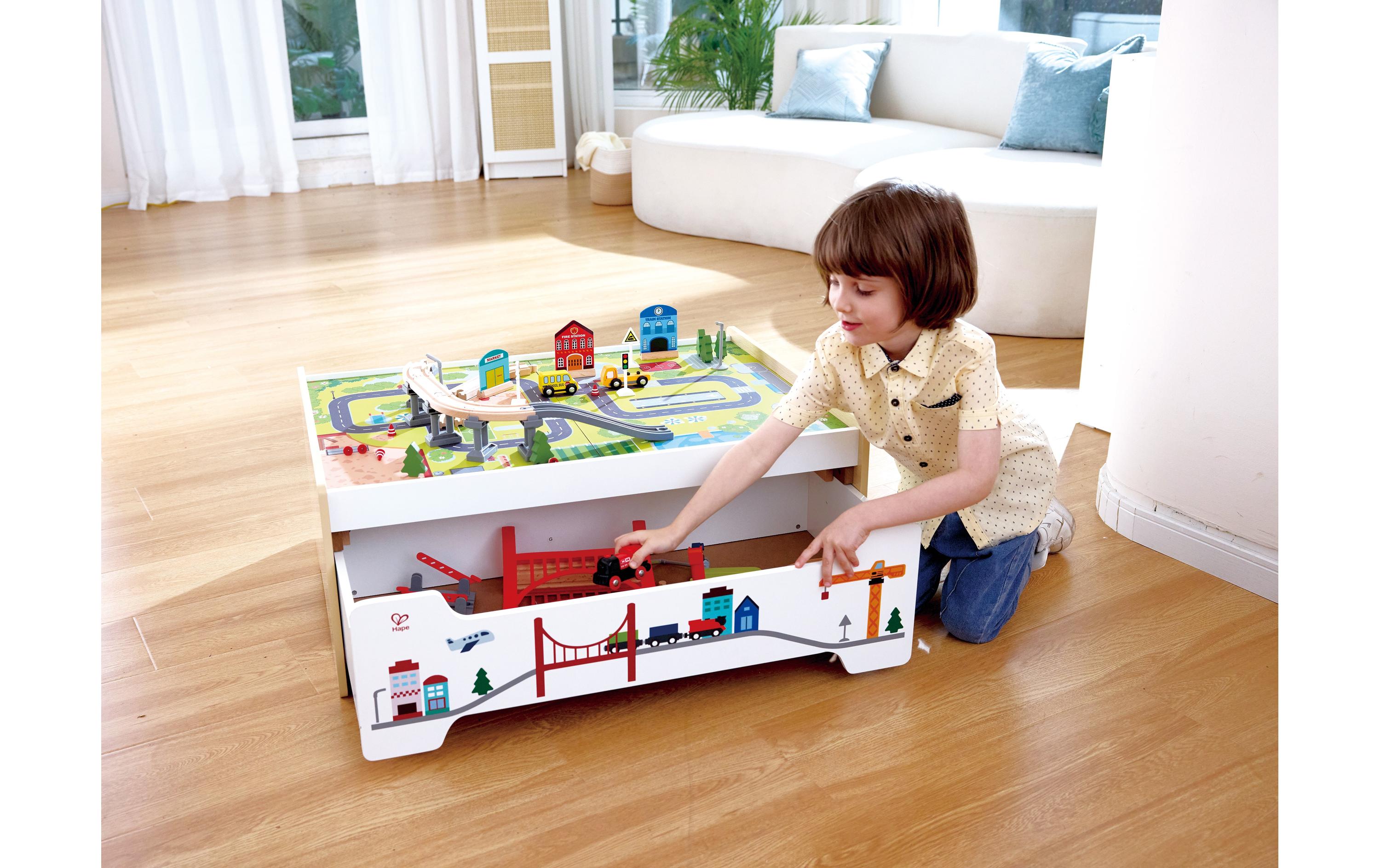 Railway Storage Table<br>Montagetisch und Holzeisenbahn