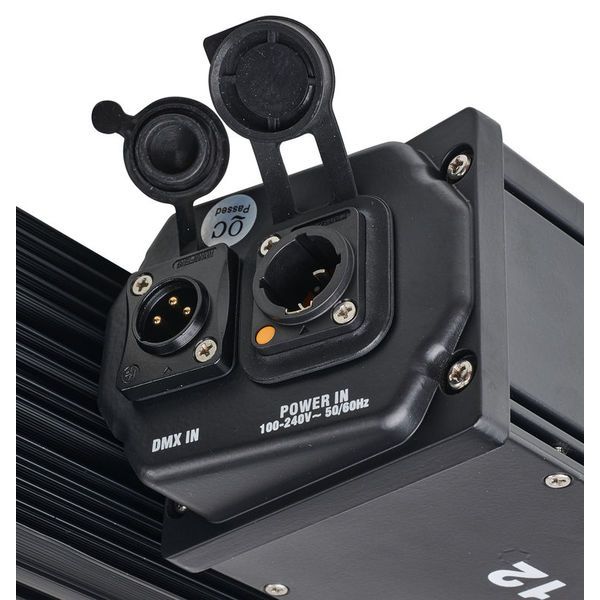 Eurolite LED IP T-PIX 12 HCL