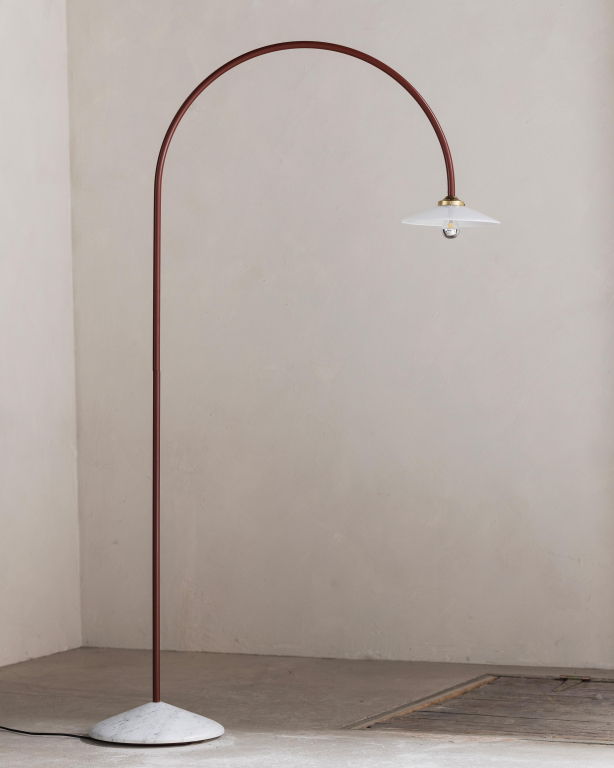 Valerie Objects Standing lamp no.2 marmer vloerlamp Red