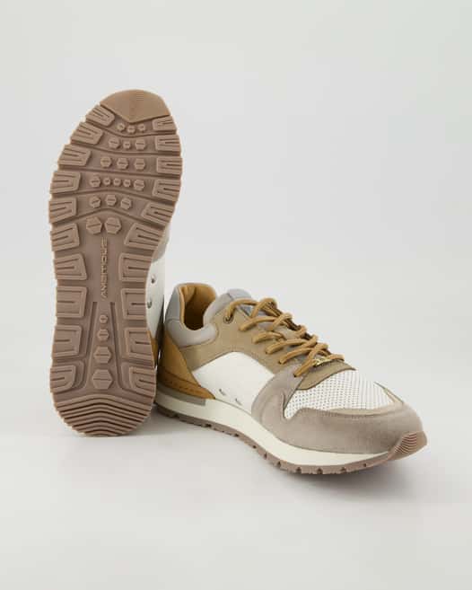 Ambitious Vince Sneaker in Beige