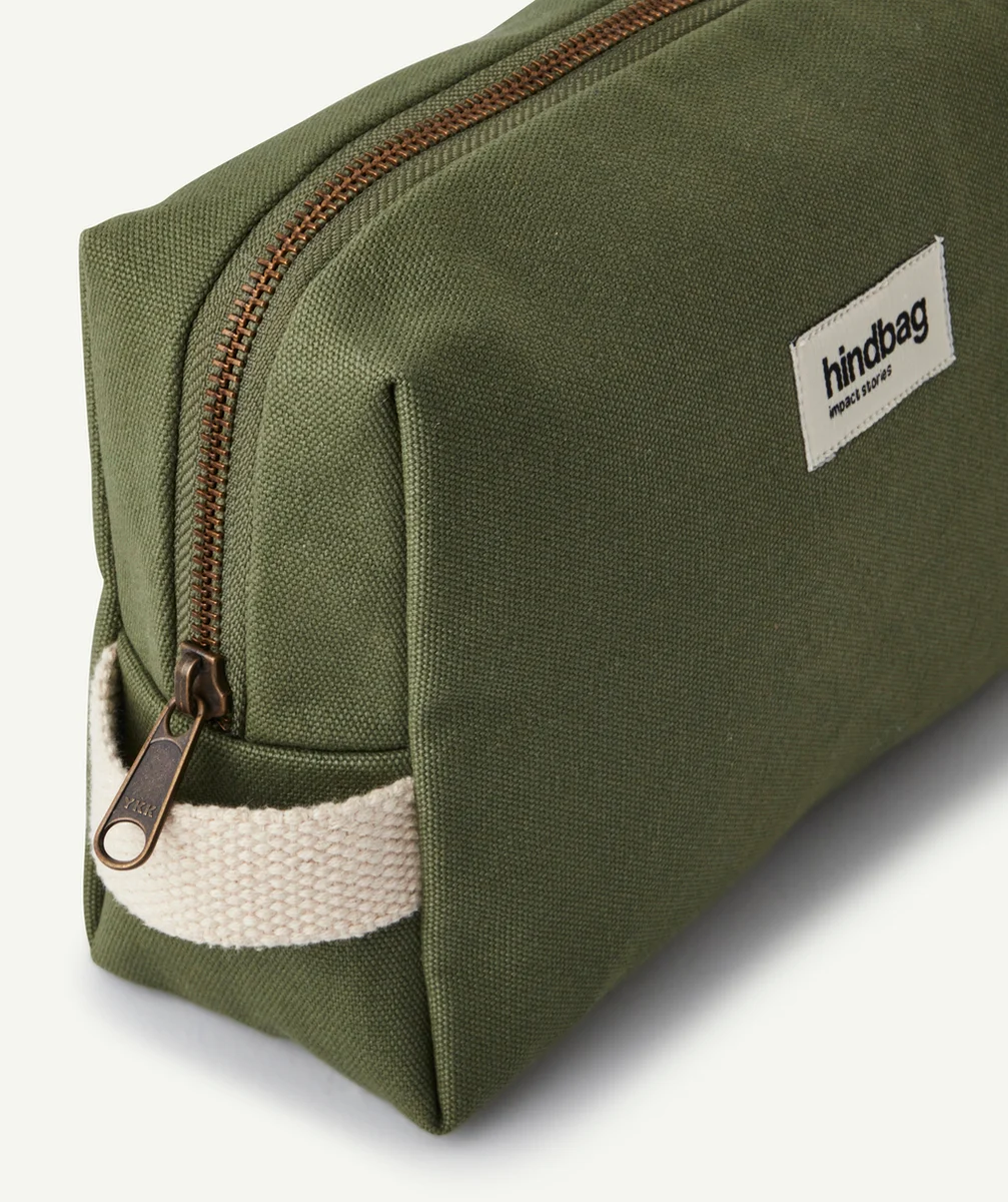 HINDBAGTROUSSE DE TOILETTE LEON EN COTON BIO VERT OLIVE