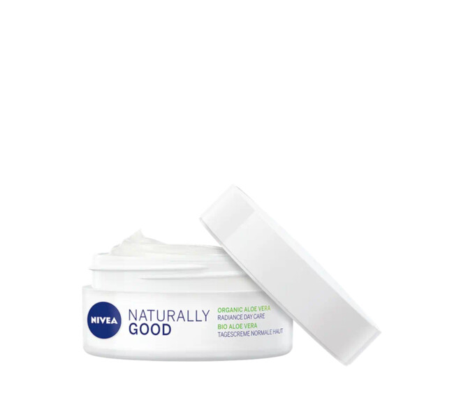 Nivea Naturally Good Radiance Day Care