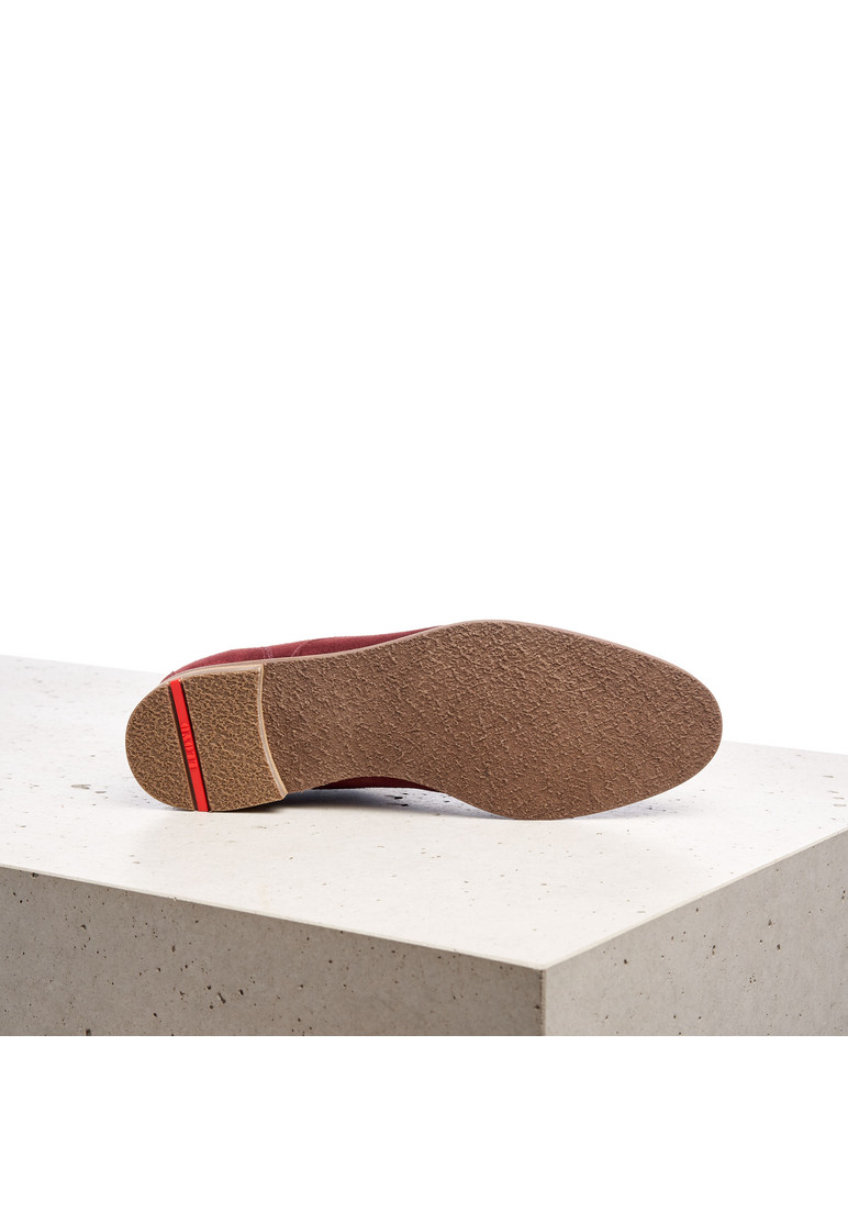 STIEFELETTE Rot