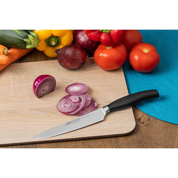 Couteau de cuisine 15 cm Clara noir Arcos