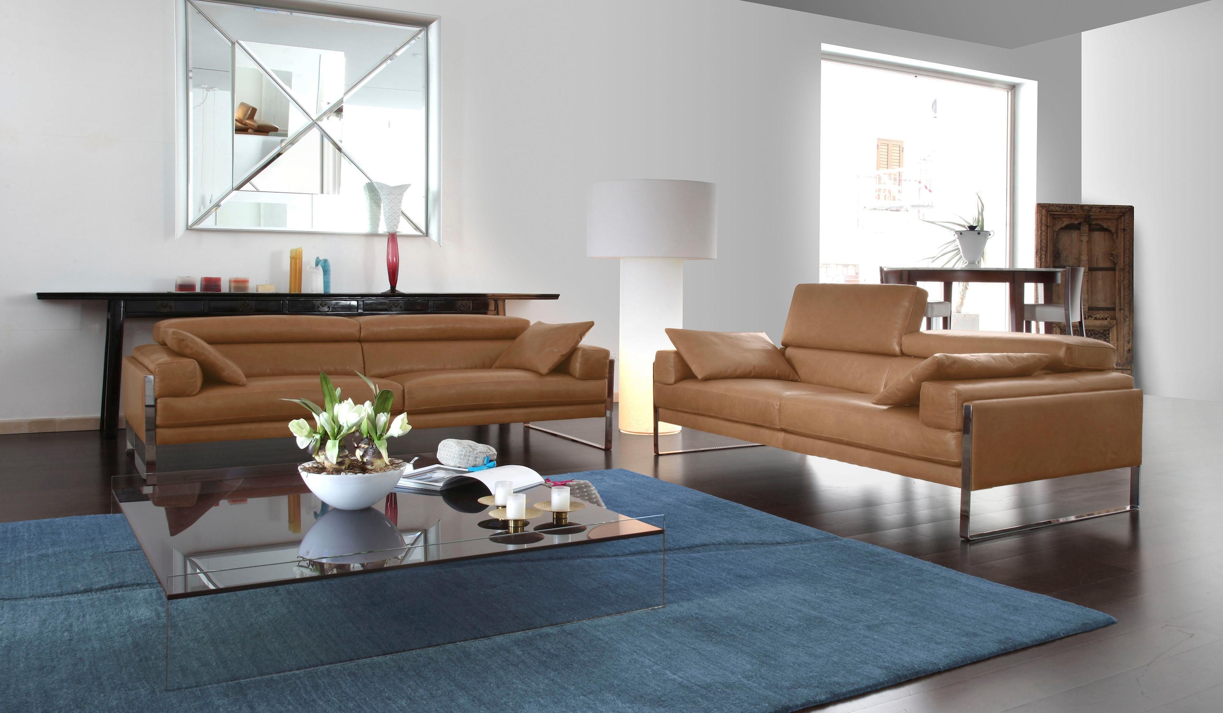 CALIA ITALIA 2,5-Sitzer »Romeo, Designsofa der Extraklasse mit tollem Sitzkomfort« Designkufenfuss und hochwertigem Lederbezug