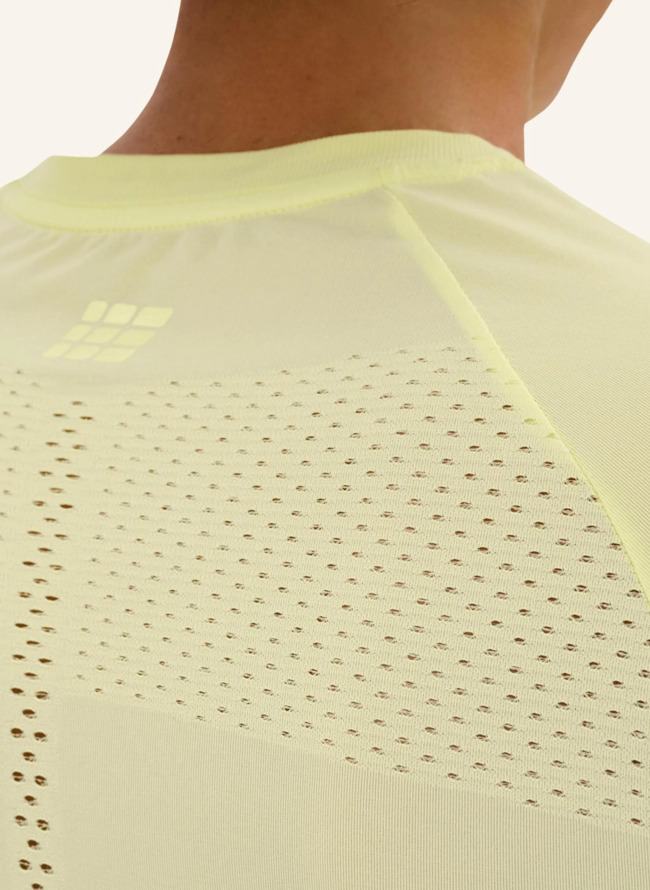 cep Laufshirt ULTRALIGHT SHORT SLEEVE