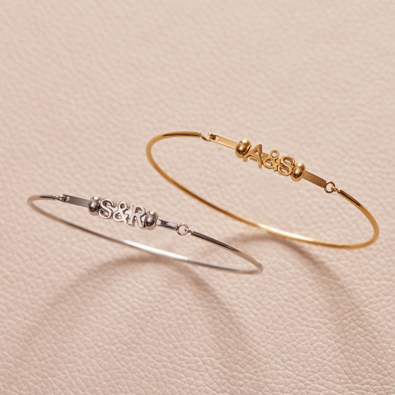 Gerecycled stalen charm &