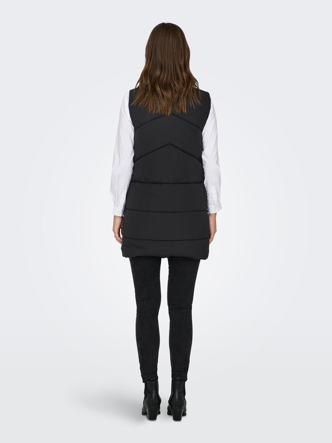 OLMMATILDE Daunenweste Black