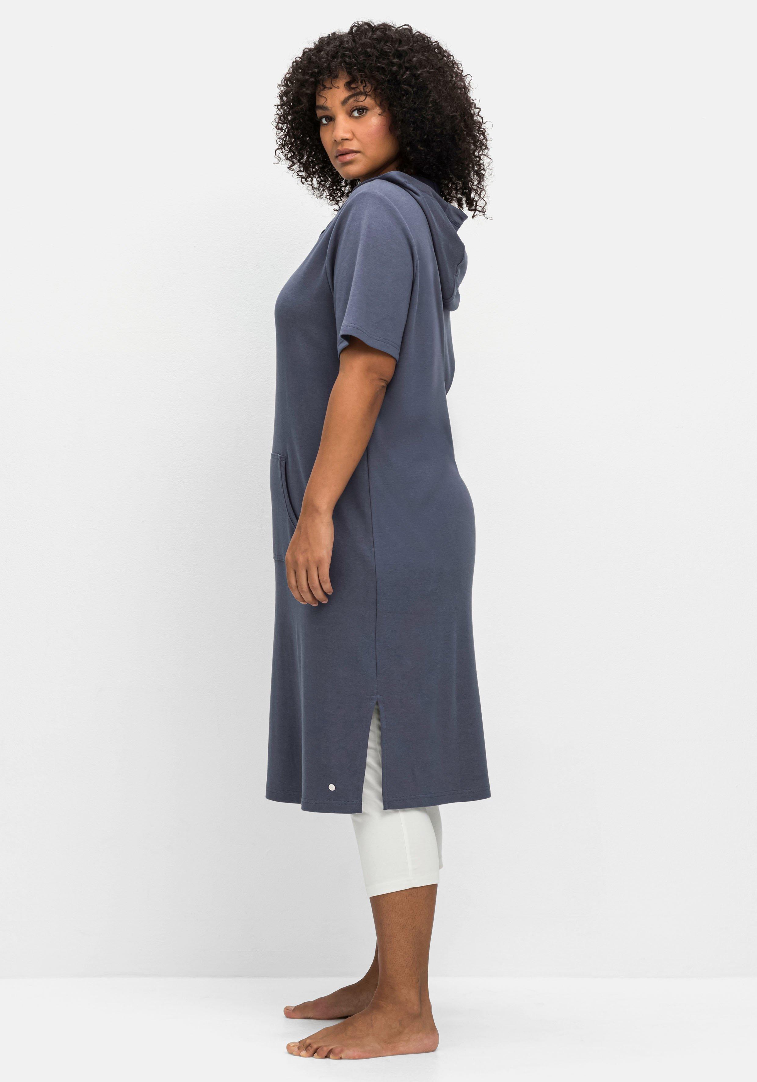 Relax-Shirtkleid mit Kängurutasche und Kapuze
