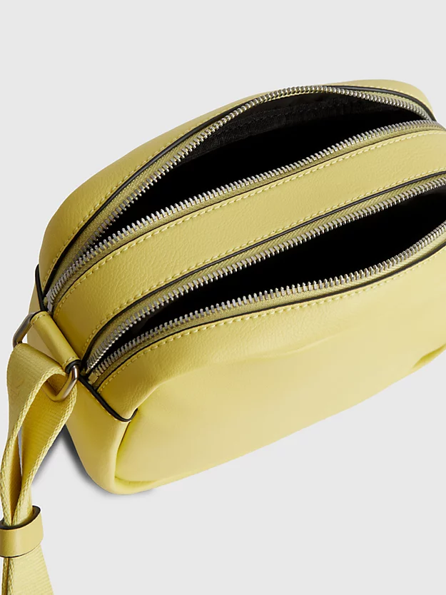 Bolsa de ombro em couro sintético