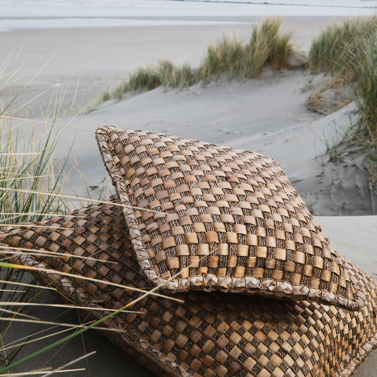 Bazar Bizar Coussin Hyacinth naturel - 60x60 cm