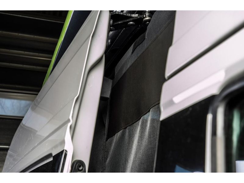 Van Quito Schiebetürenmoskitonetz, Magnet RV VW Crafter II Schiebetürenmoskitonetz Magnetreissverschluss, VW Crafter II / MAN TGE, Beifahrerseite (rechts), Maschenweite Fine-mesh
