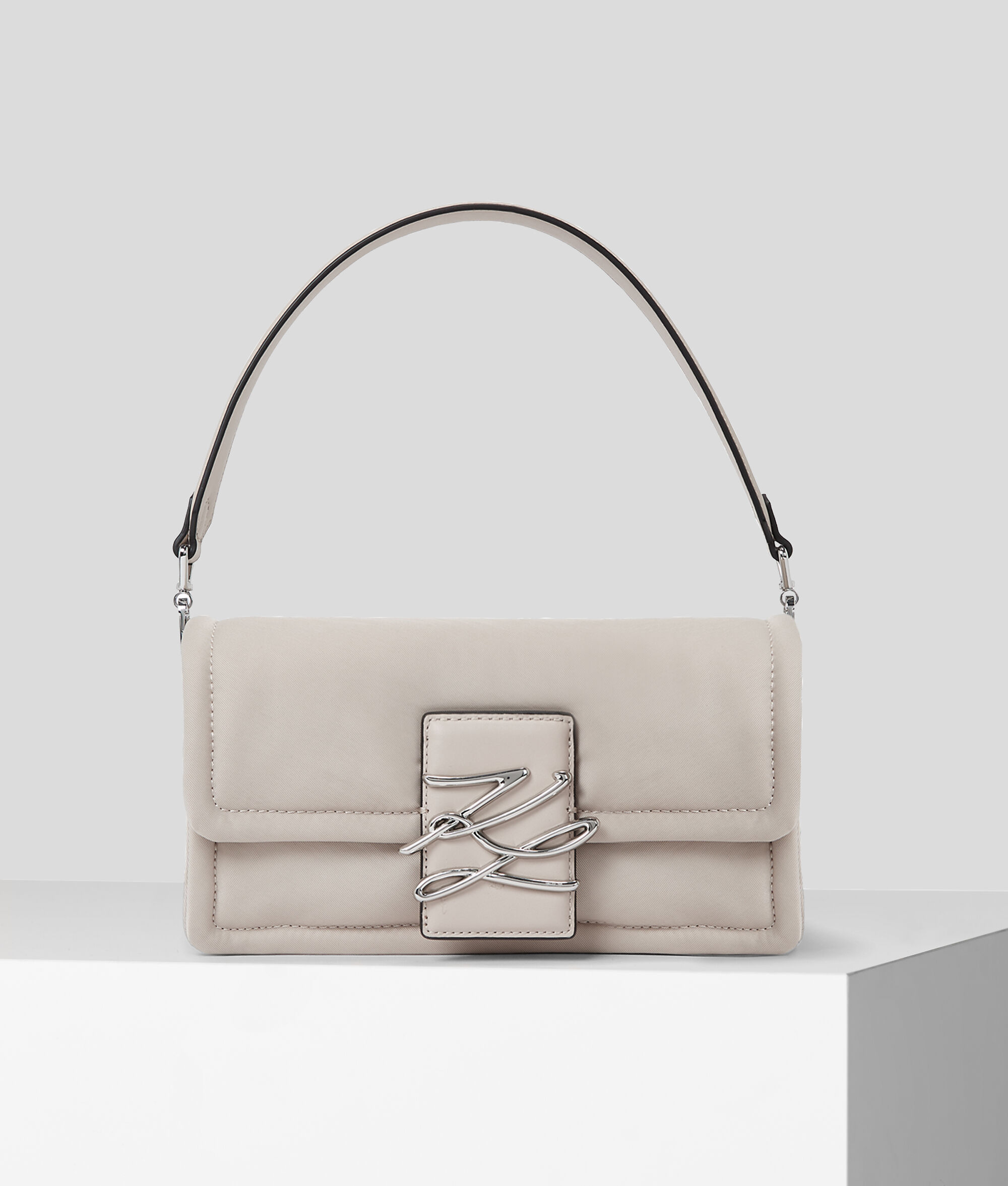 SAC BAGUETTE EN NYLON K/AUTOGRAPH SOFT