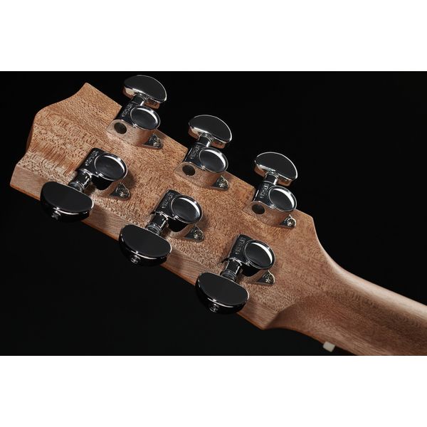Maton EBW808
