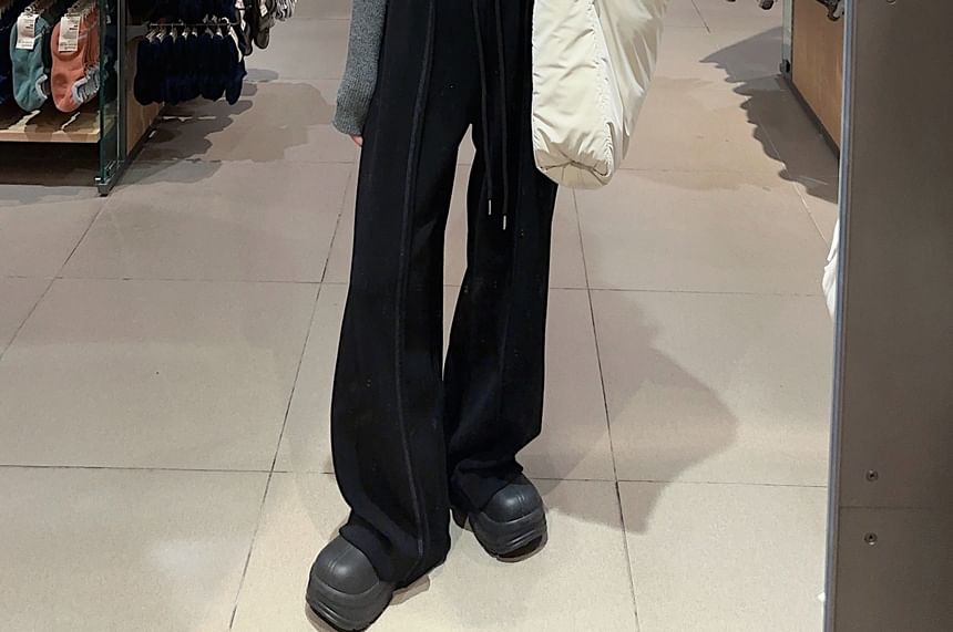 ANORA - Wijde joggingbroek met trekkoord in de taille en contrasterende rand