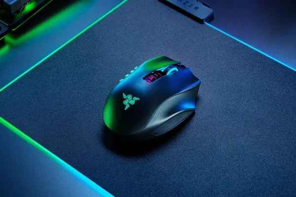 Razer Naga Pro - Mus - ergonomisk - højrehåndet - optisk - 20 knapper - trådløs - Bluetooth - Bluetooth USB adapter