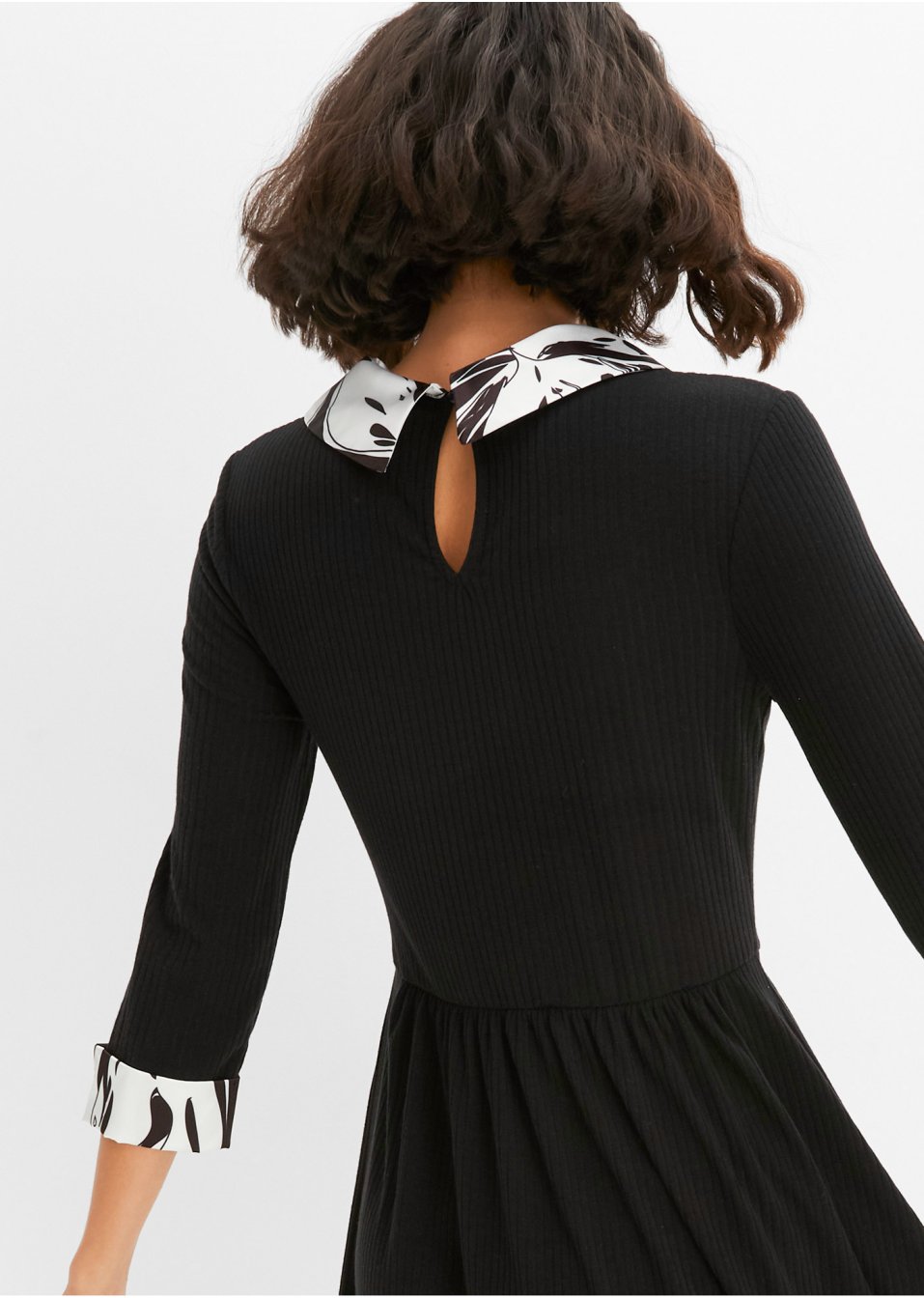 Robe avec col chemisier