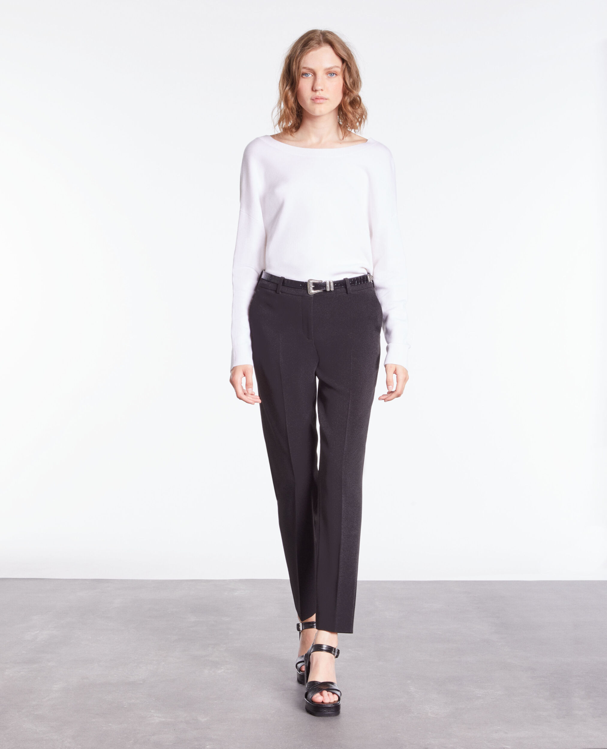 Pull avec boutonnage dans le dos