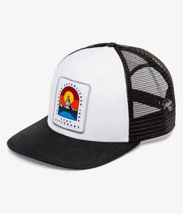 Iriedaily Stonefinger Trucker Cap (black white)