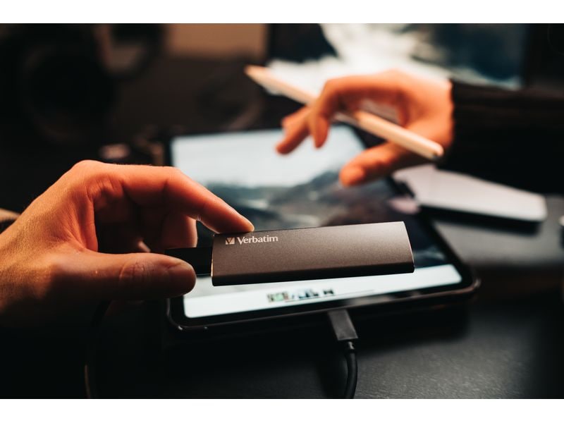 Verbatim Externe SSD VX500 2000 GB Tragbare SSD mit 2 TB, USB 3.2 Gen 2 und Aluminiumgehäuse in Space Grau