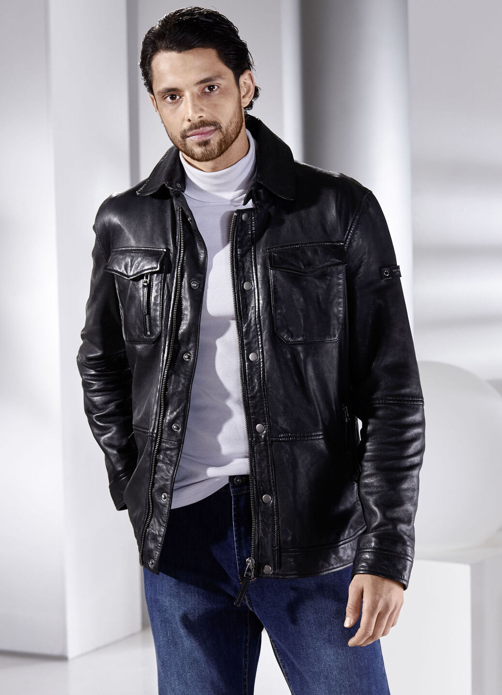 Lederkurzjacke von «Cabrini»