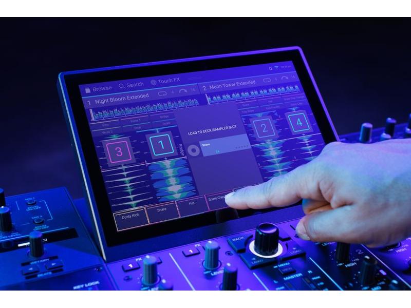 Denon DJ DJ-Controller Prime 4 4-Deck Standalone-DJ-Controller mit Stems