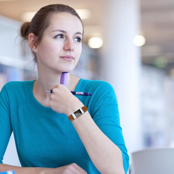 INF Reim til Fitbit Charge 3/4 i brunt skinn