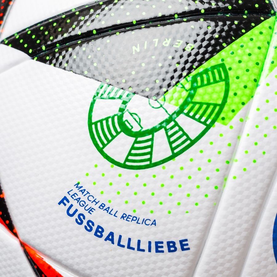 adidas Ballon FUSSBALLLIEBE League EURO 2024 - Blanc/Noir/Bleu
