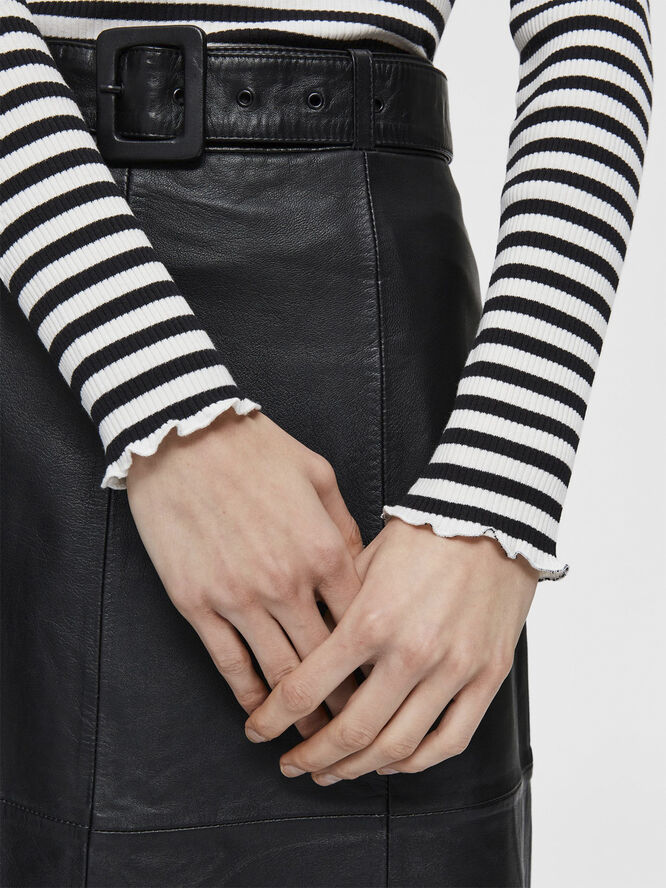 Selected Femme SLFANNA LS CREW NECK TEE STR S NOOS Sort