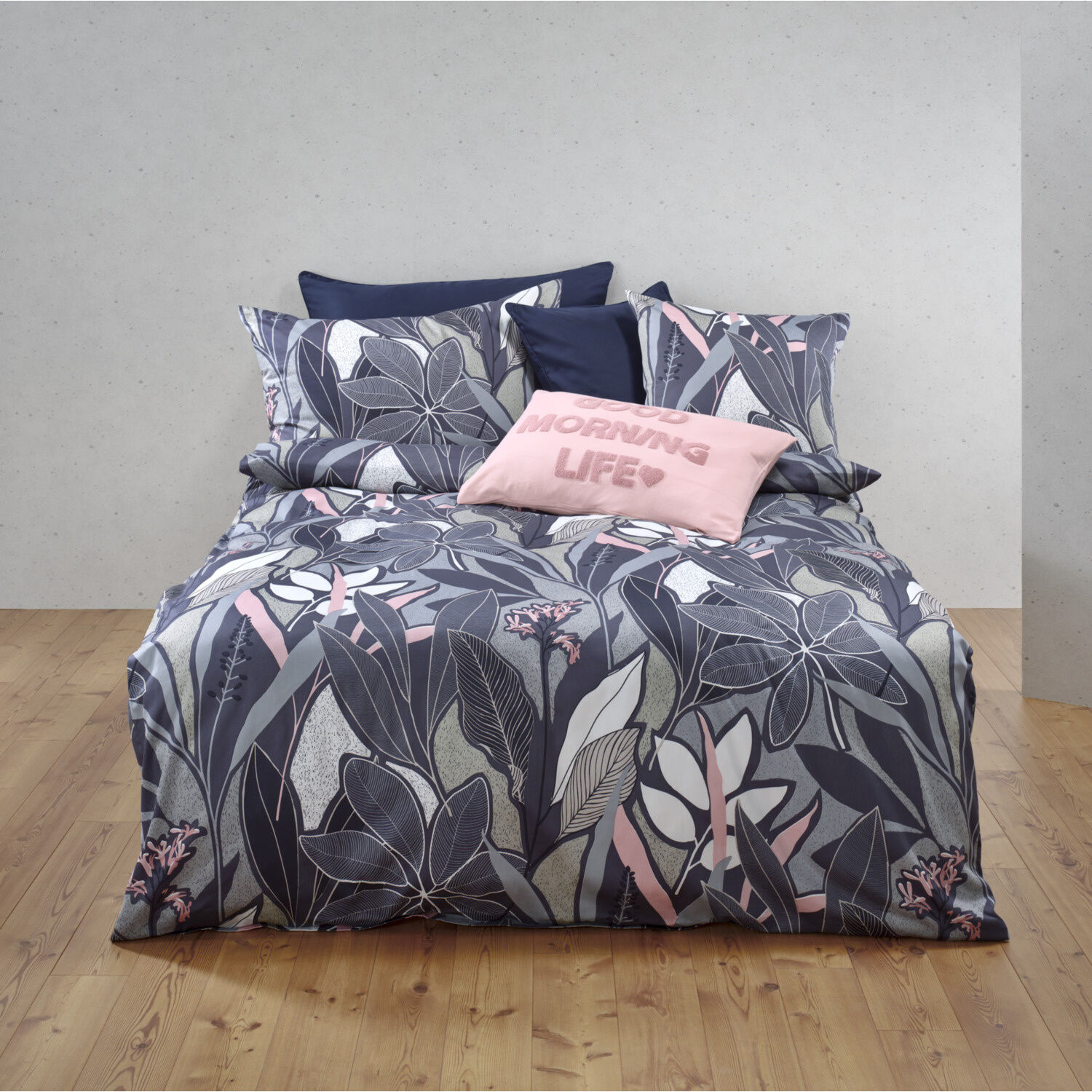 Bettwäsche mit Blättermotiven