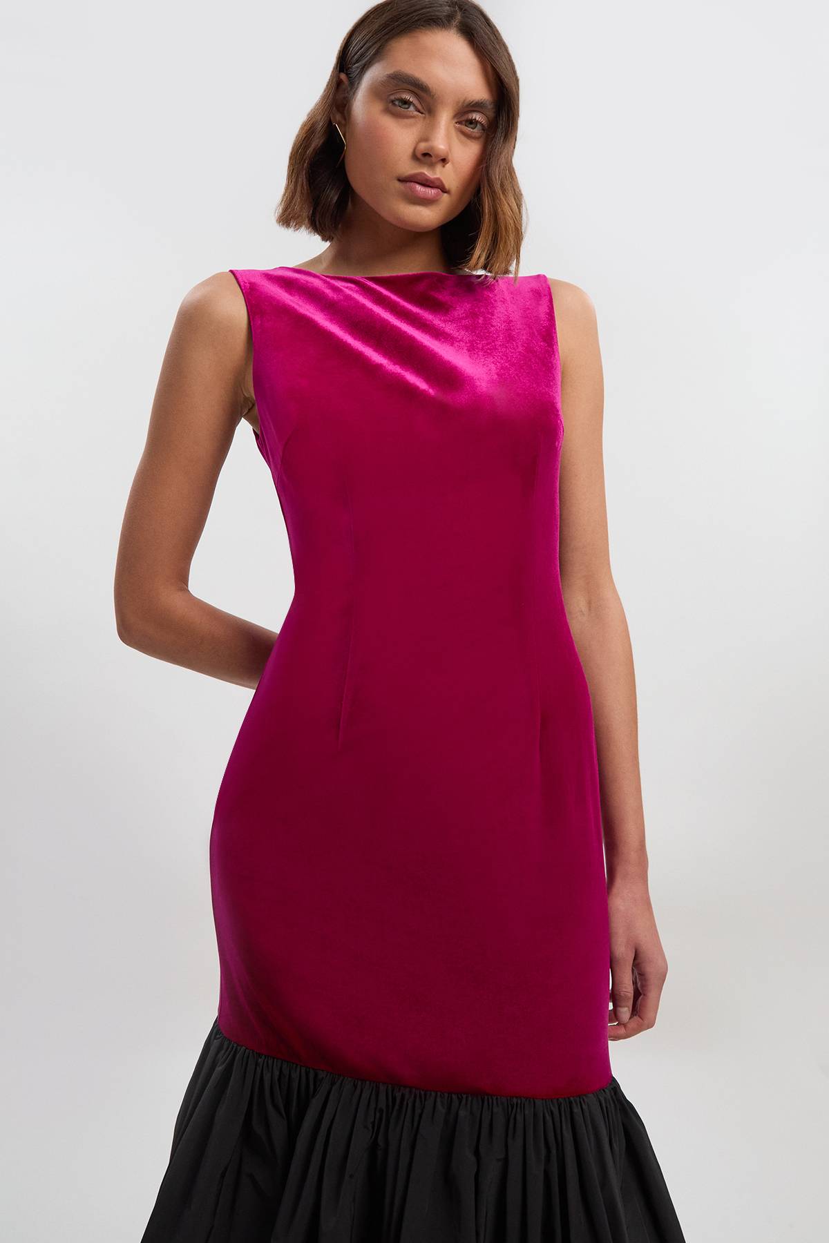 KarenMillen Robe Maxi Petite en Velours sans Manches avec Taille Basse en Taffetas