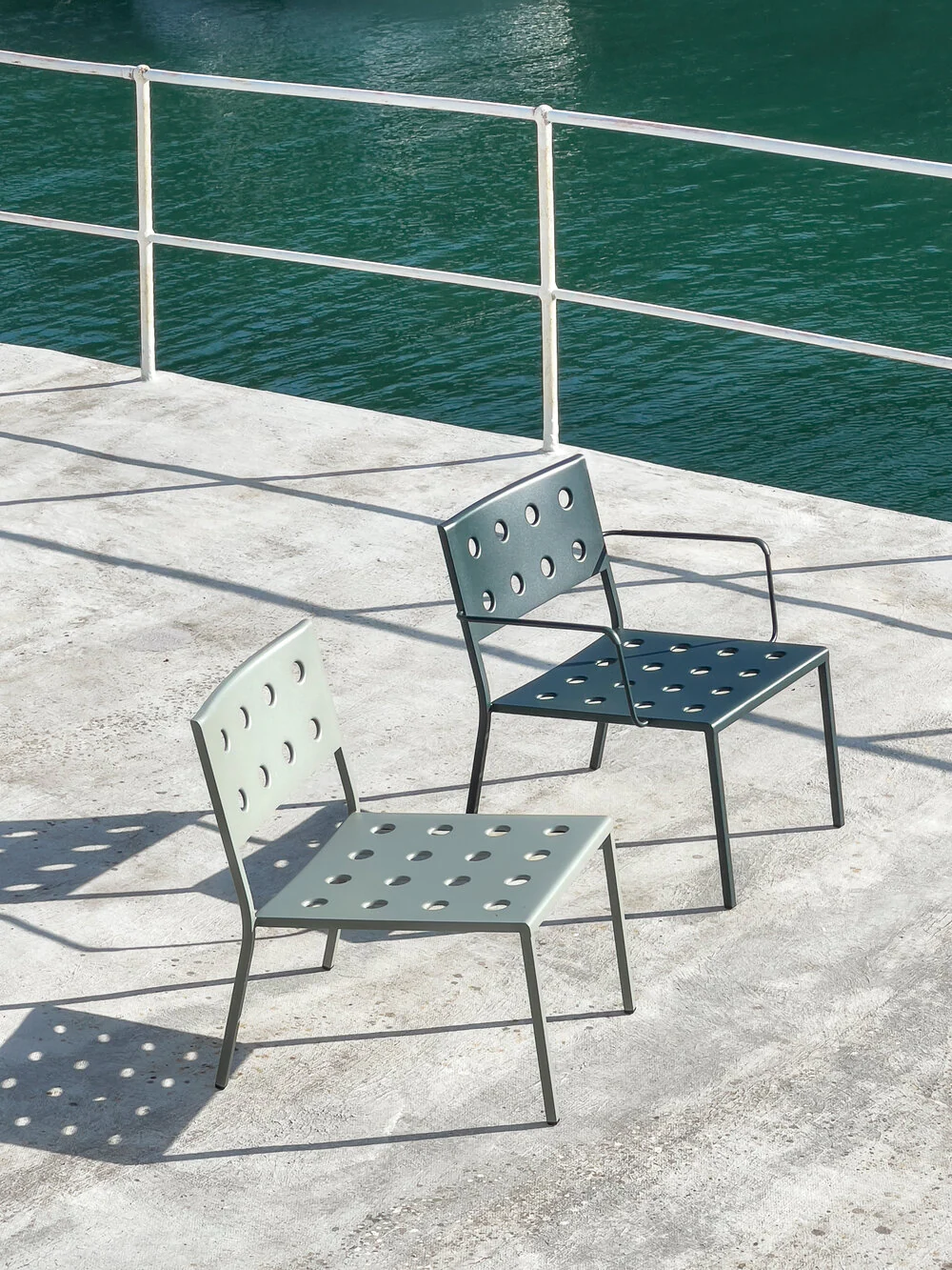 HAY  Balcony Lounge Armchair havestol - Dark forest