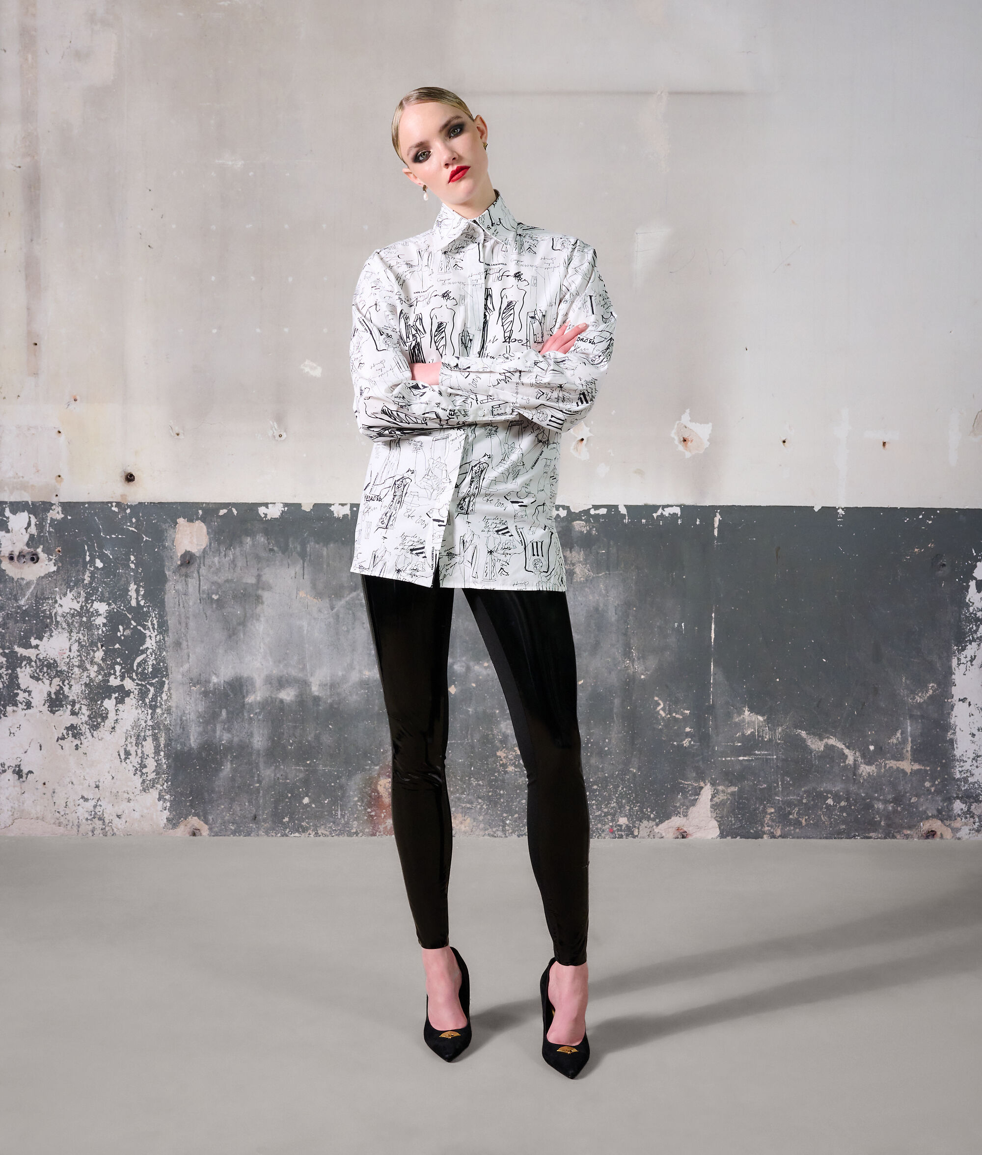 LEGGING EN SIMILI-CUIR BREVETÉ