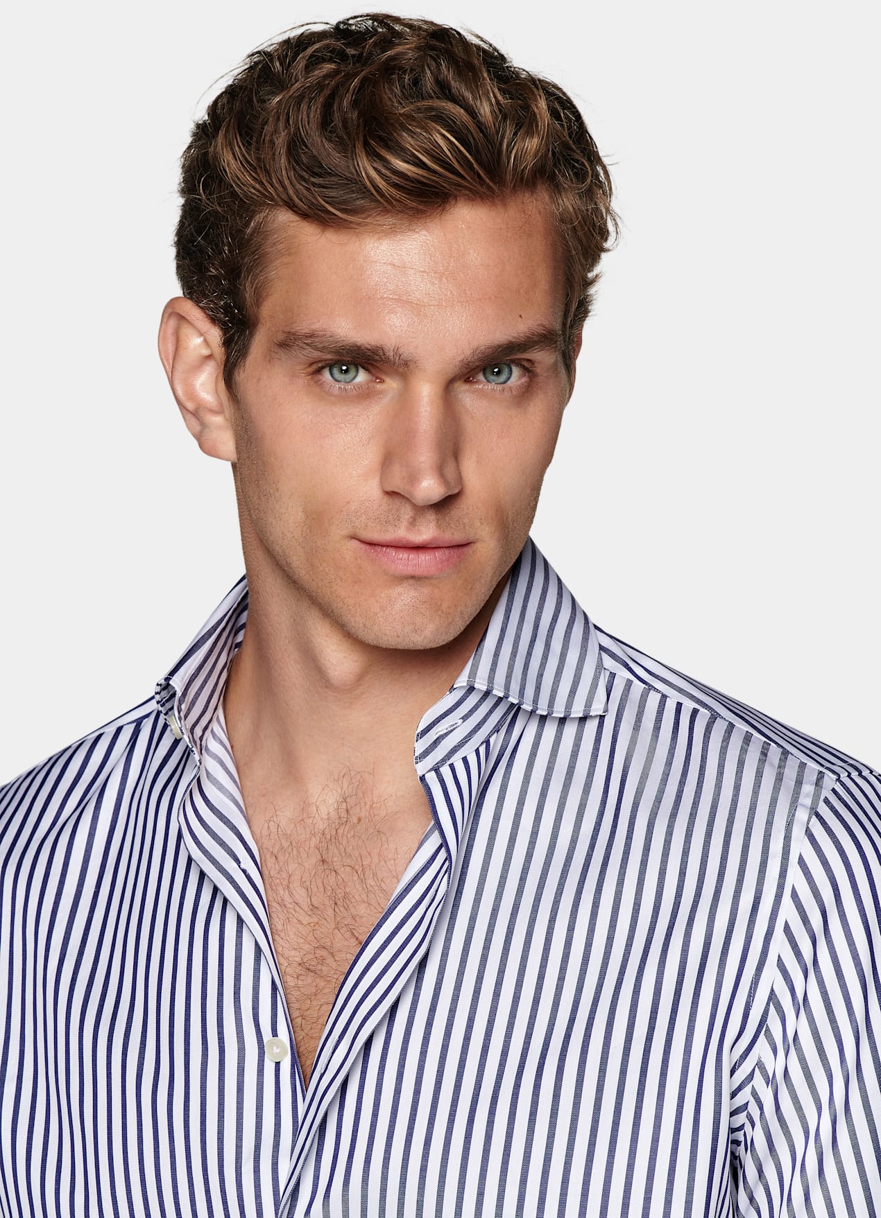 Chemise coupe ajustée en twill bleu marine à rayures