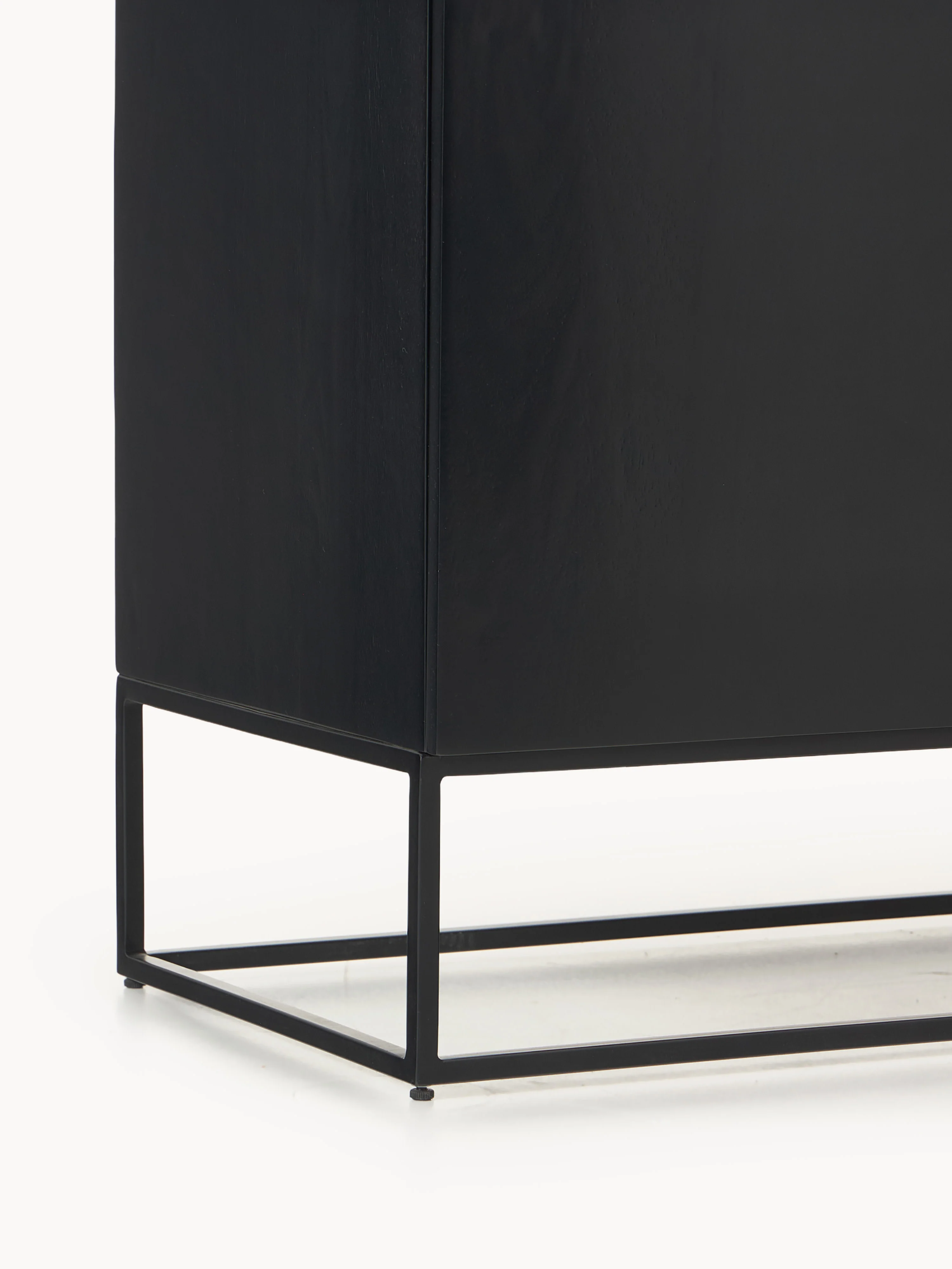 Dressoir Lyle van mangohout