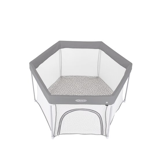 Parc EverGo™   Dotty Taupe        de               Graco