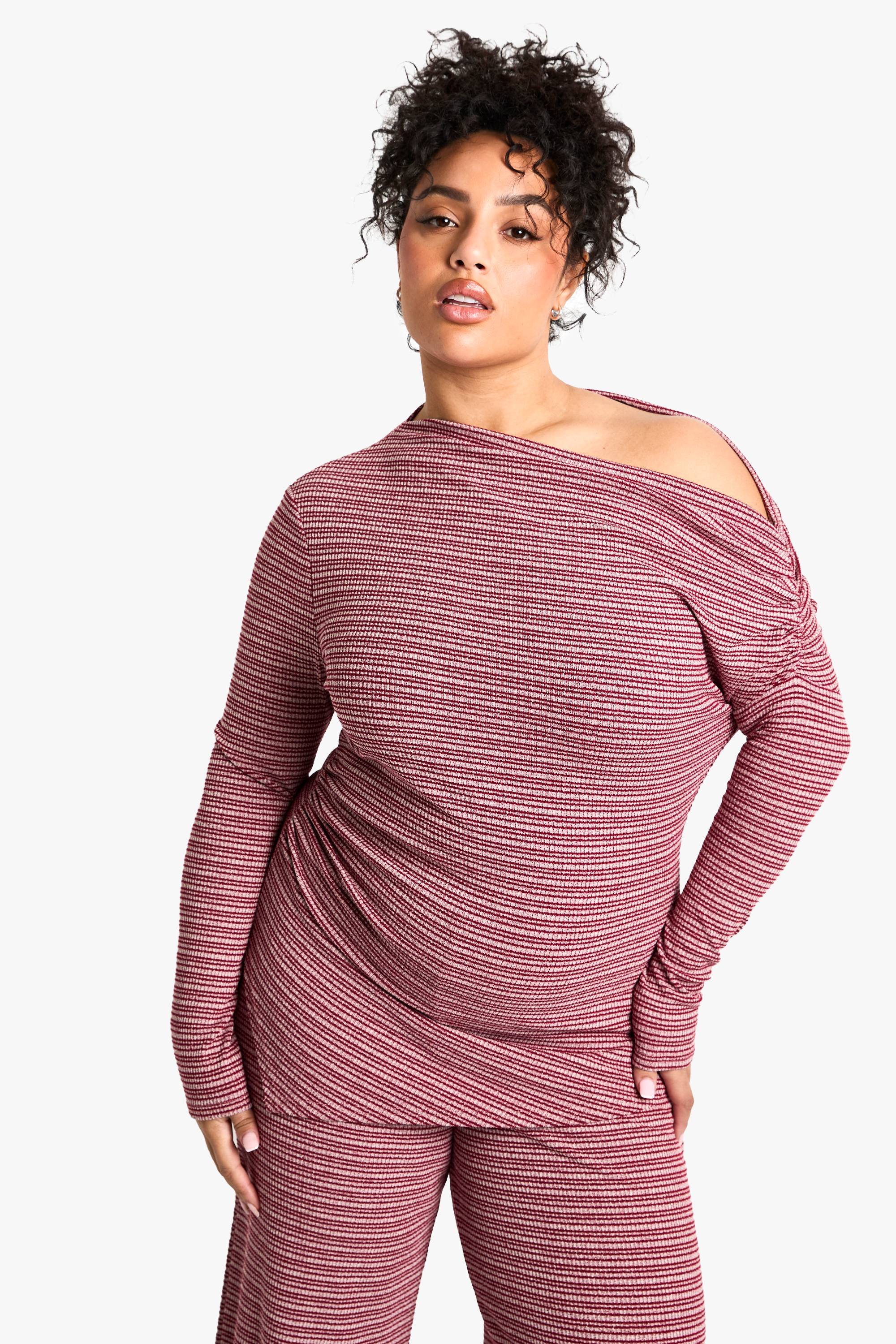 boohoo TOP À RAYURES POUR GRANDES TAILLES, COL ÉCHANCRÉ À MANCHES LONGUES