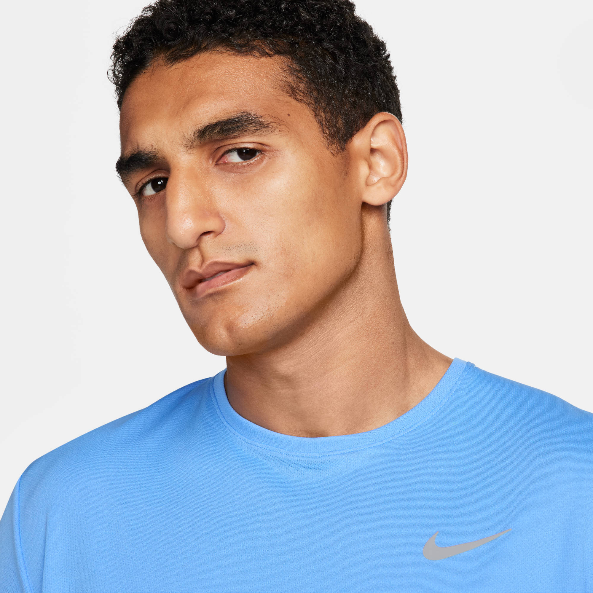 Nike Nike Miler Men"s Dri-FIT UV Sh