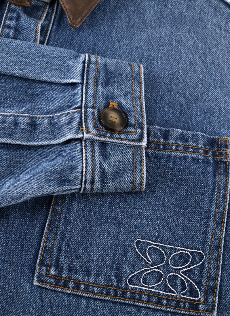 blauwe studio ar spijkerjas ligia denim