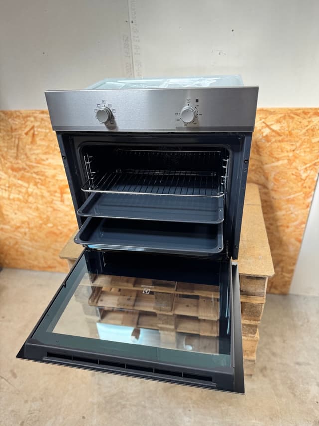 Electrolux indbygningsovn EKB100X
