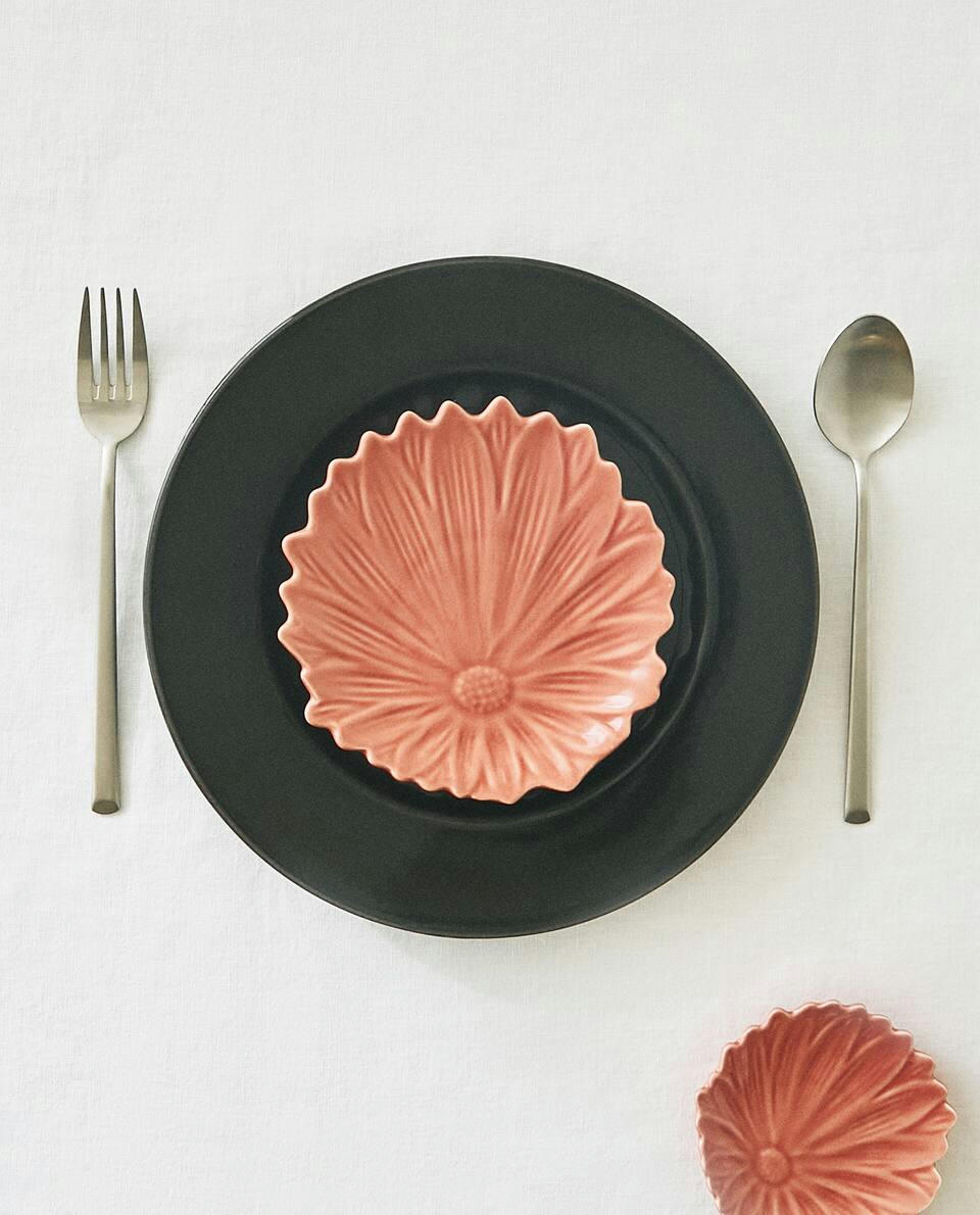 ACESSÓRIO DE MESA COM FLORES