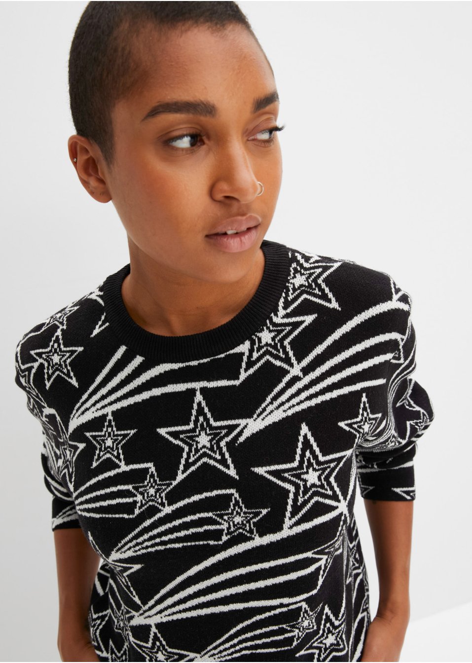 Pull avec motif étoiles