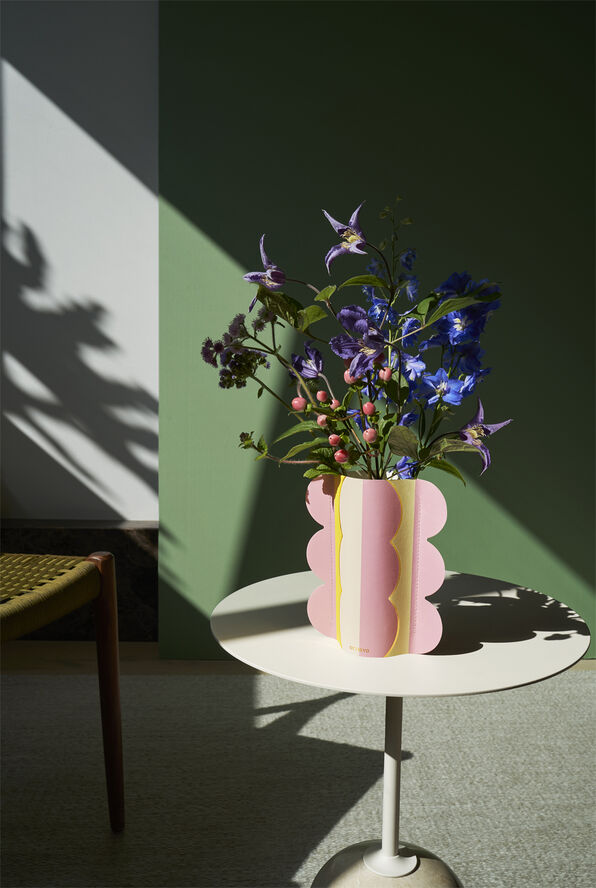 OCTAEVO PAPER VASE RIVIERA WAVE Pink